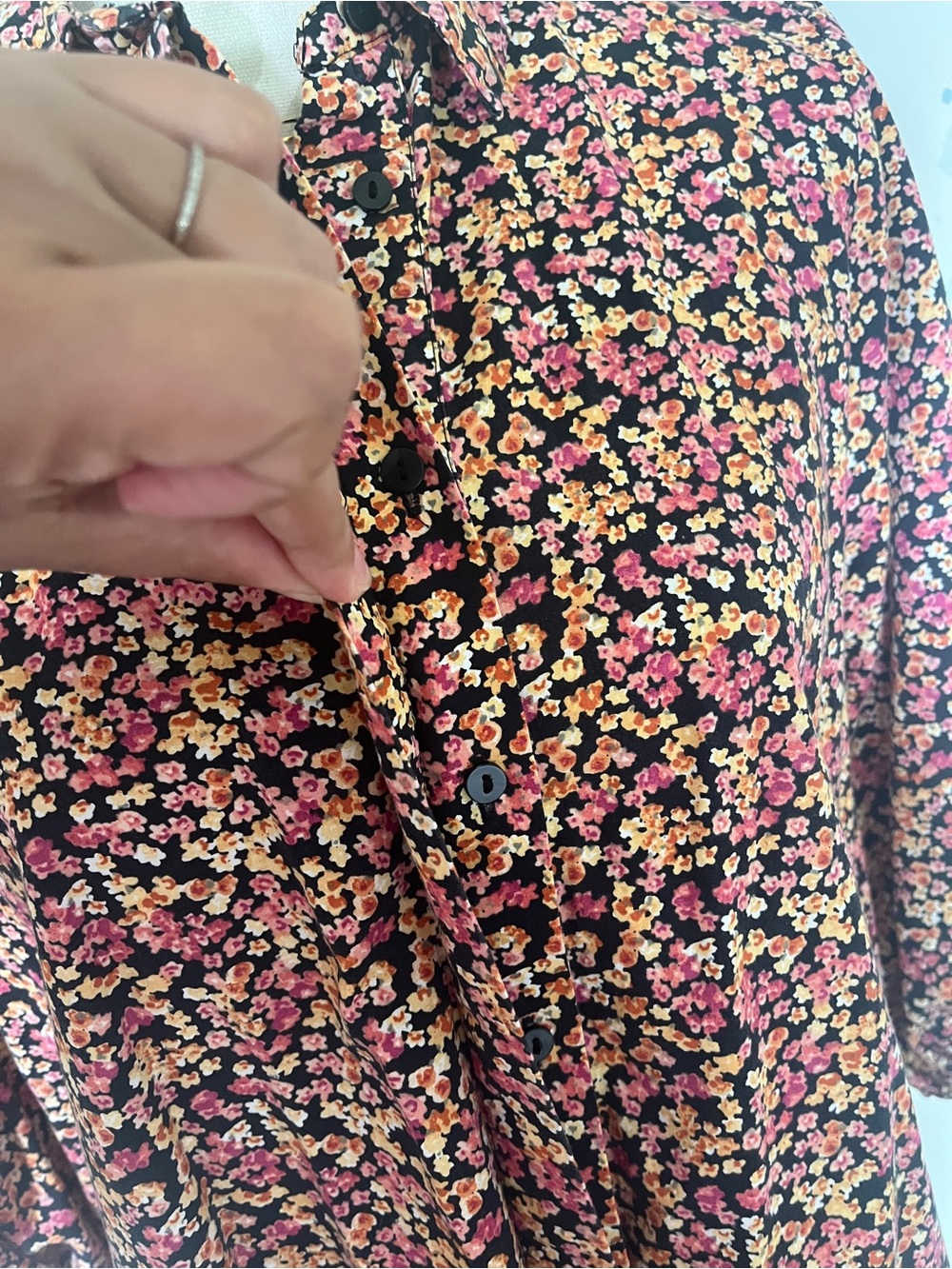 Dress Subcategory Identification - Picture 4 of 7